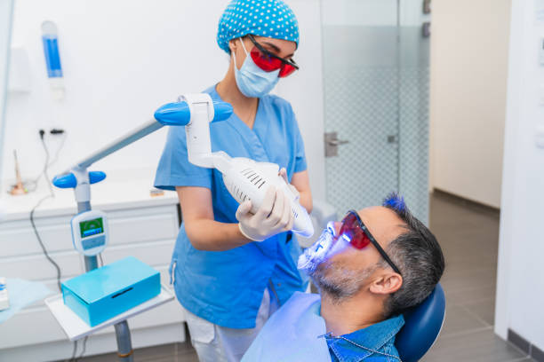 Best Holiday Emergency Dentist in Pinckneyvle, IL